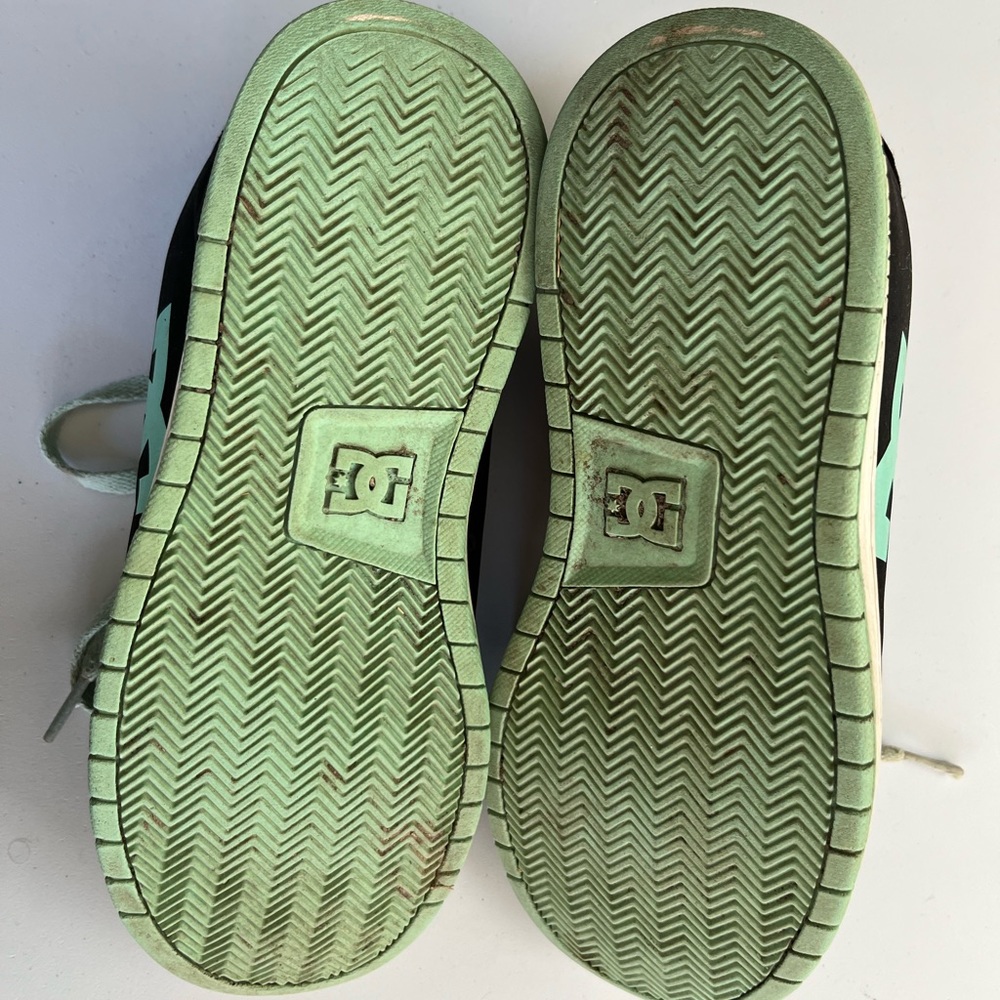 DC shoes - Picture 6 of 7